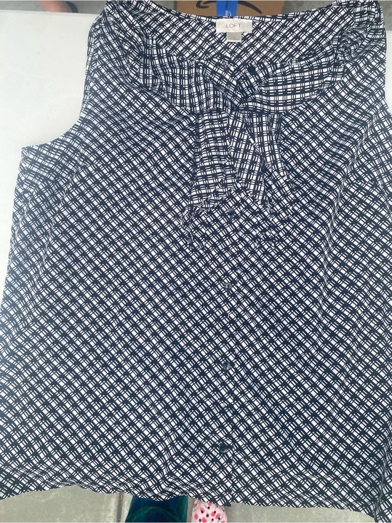 LOFT Tops - LOFT Navy and White Geometric Tie-Neck Shell